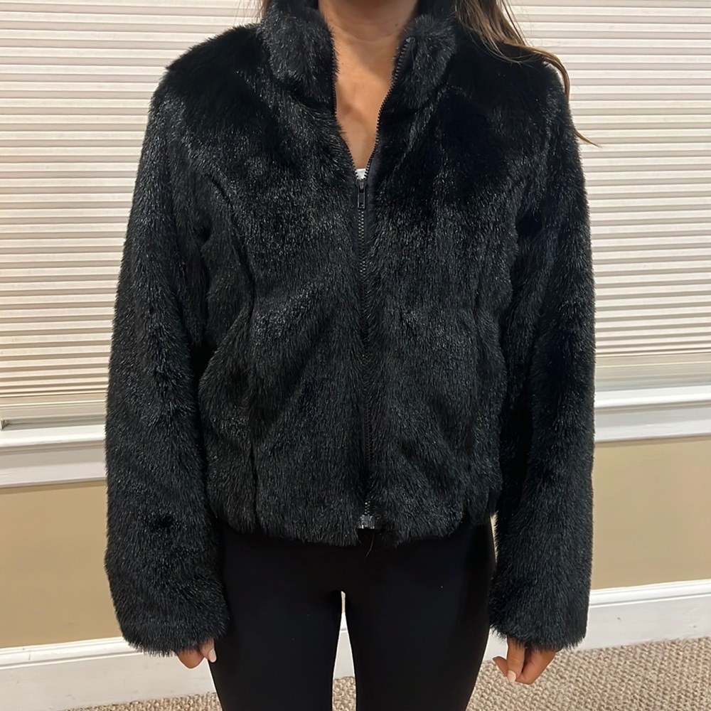 Black Karen Kane faux fur
